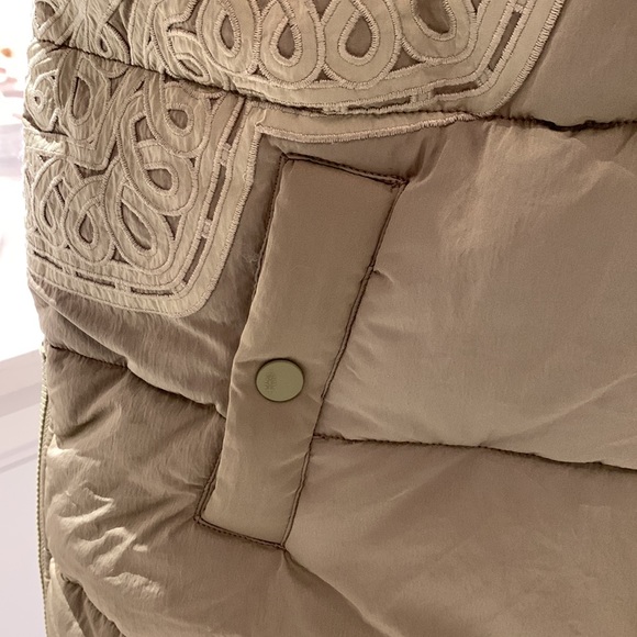 Free People cozy and warm jacket - Picture 6 of 11